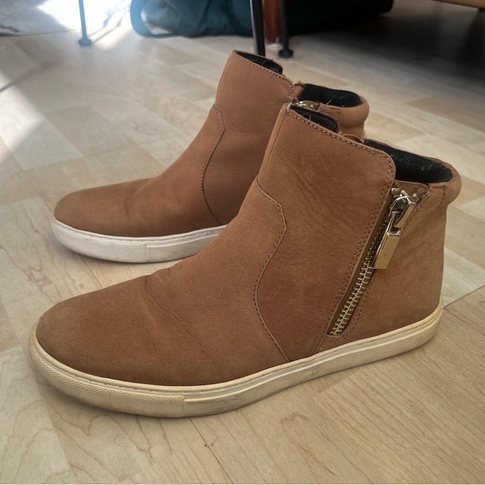 Kenneth Cole Tan Suede Boots
